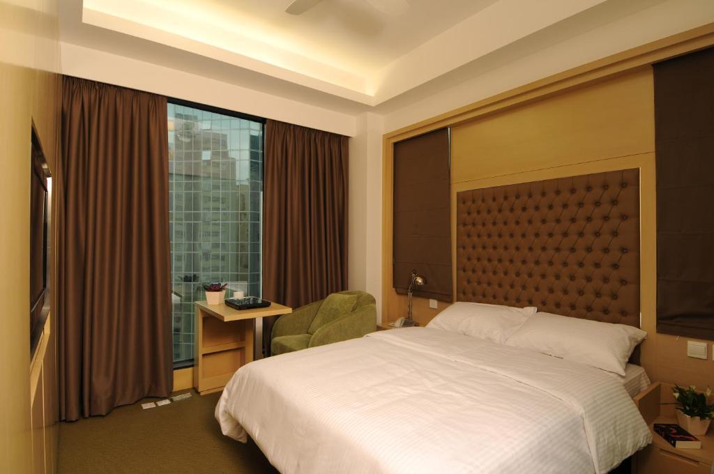 Causeway Corner Hong Kong Room photo